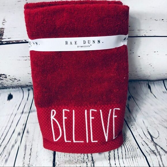 RAE Dunn BELIEVE Christmas Hand Towels Red/White Set of 2 - Picture 4 of 4